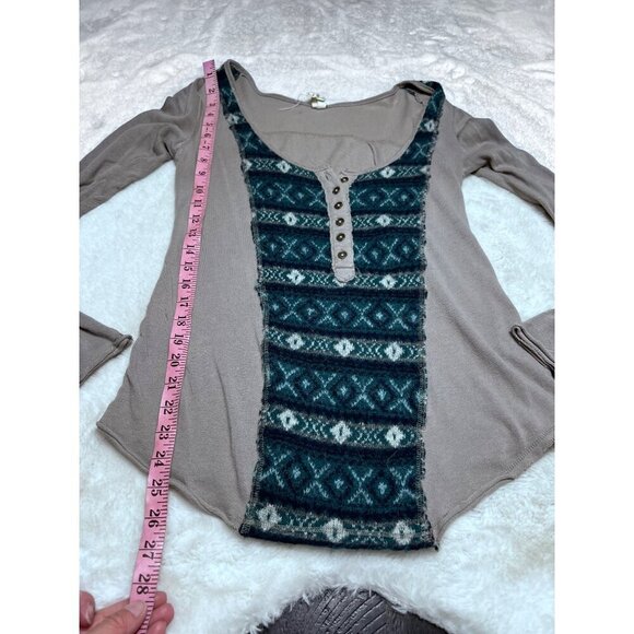 We The Free Henley w/ Aztec wool fair Isle shirt women size medium - Picture 4 of 5